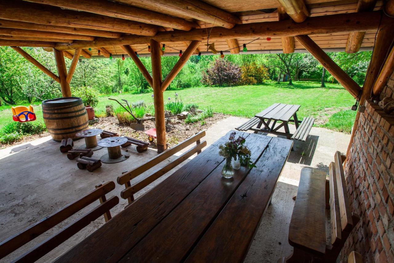 Na Okic - A Private Forest Oasis Sveti Martin pod Okicem Екстер'єр фото