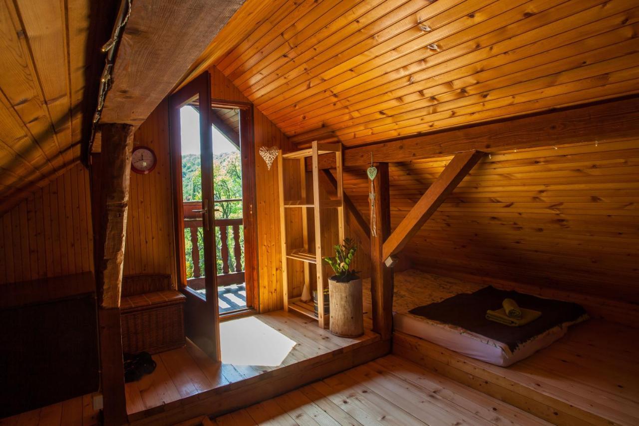 Na Okic - A Private Forest Oasis Sveti Martin pod Okicem Екстер'єр фото